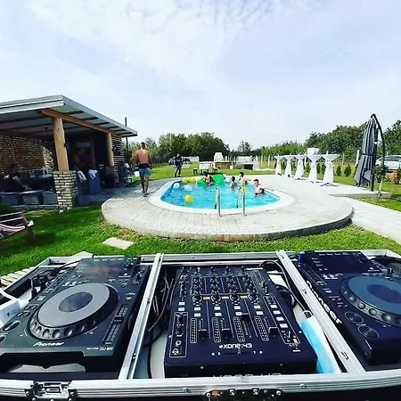 Holiday home Oaza Kuca Za Odmor *